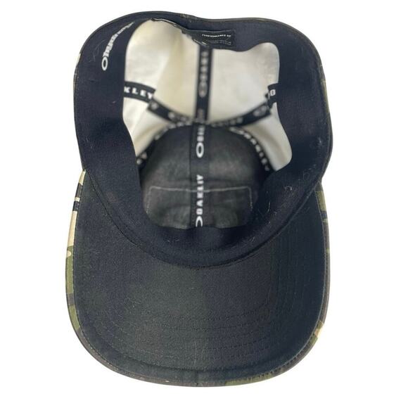 Oakley Men’s Camo Performance Fit Small/Medium Fitted Hat - Picture 5 of 7